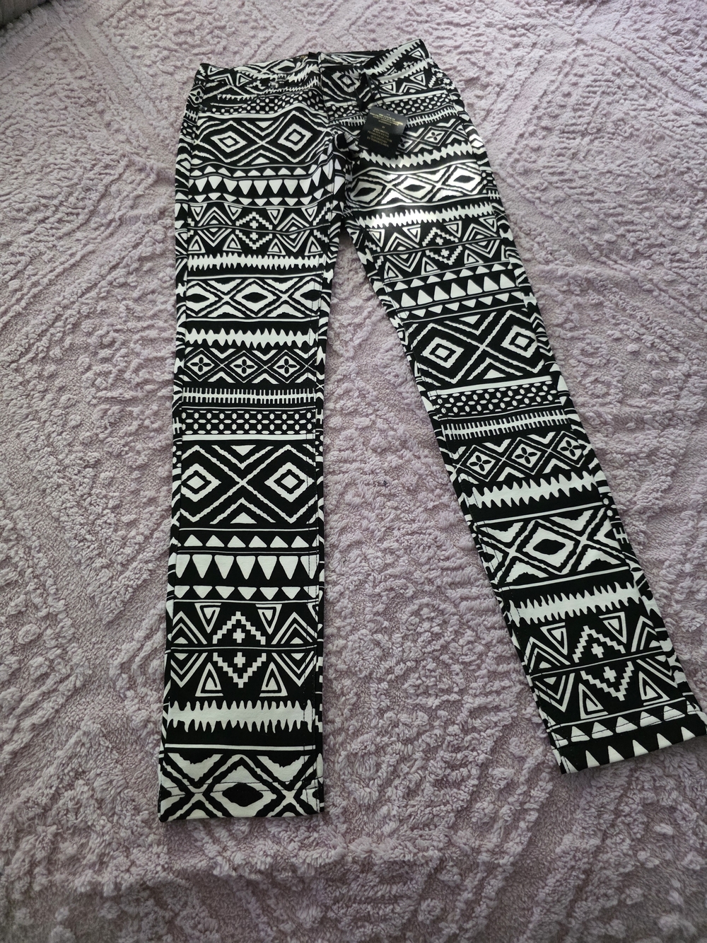 Black & White Geometric Print Women's Jeans